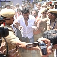 Nadigar Sangam Elections Mess - Vishal attacked .. injured .. rushed for treatment