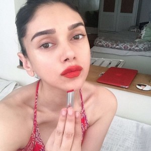 “Then do it your way! #LipstickUnderMyBurkha” - Aditi Rao’s dynamic post