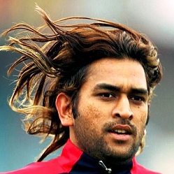 Dhoni to turn a film producer?