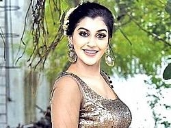 Yashika Aannand takes the #49SecondsChallenge and gushes about a recent Amazon Prime release, Guess which one? Video here