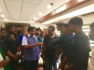 *மத்திய அமைச்சர்களை சந்தித்த விஷால் “ நம்ம அணியினர் “ !!