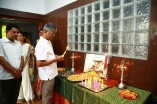 Students pay homage to late Balu Mahendra