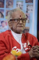  Cinema journalist association is honoring senior most journalists