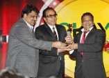 Dharmendra receives Lifetime Achievement Award