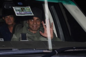 Dharmendra Spotted At International Airport