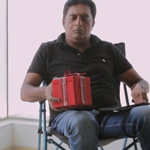 Don't Worry Gift Song from Kootathil Oruthan