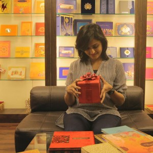 Don't Worry Gift Song from Kootathil Oruthan