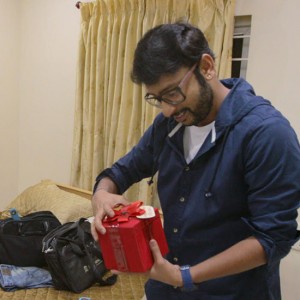 Don't Worry Gift Song from Kootathil Oruthan