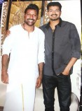 Ilayathalapathy Vijay appreciates Kanchana 2