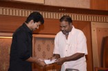 Ilayathalapathy Vijay meets the press