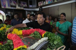 Industry pays last respect to Vinu Chakravarthy
