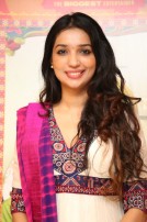 Inji Iduppazhagi Audio Launch