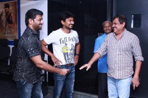 Ippadai Vellum Special Show