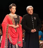 Kajal and Taapsee at their ravishing best