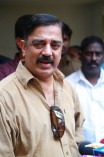 Kamal Haasan returns to pay condolence to K.Balachander