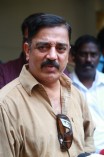 Kamal Haasan returns to pay condolence to K.Balachander