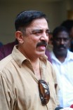 Kamal Haasan returns to pay condolence to K.Balachander