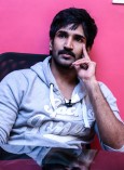 Kochadaiiyaan Live Chat With Aadhi