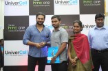 Madhavan launches HTC One