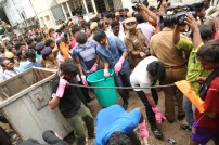 Nadigar Sangam Cleans Chennai