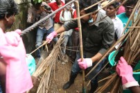 Nadigar Sangam Cleans Chennai