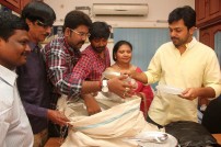  Nadigar Sangam provides relief to flood victims