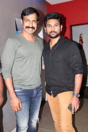 Nenjil Thunivirunthal Grand Premiere Show