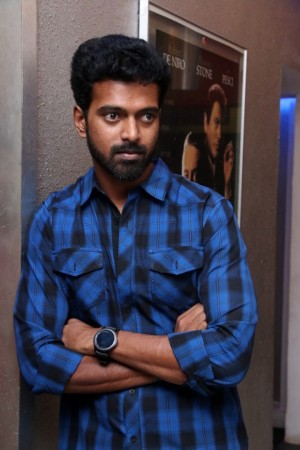 Nenjil Thunivirunthal Grand Premiere Show