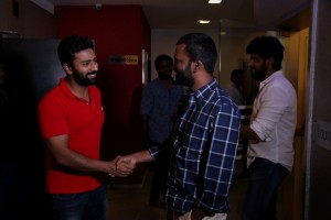 Nenjil Thunivirunthal Grand Premiere Show