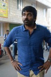 Vijay Sethupathi Promotes Pannaiyarum Padminiyum