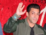 Salman Khan unveils Jai Ho movie trailer