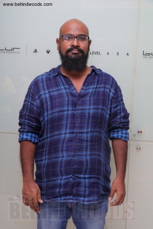 Suriya and Karthi at Theeran Adhigaram Ondru Celebrity Show