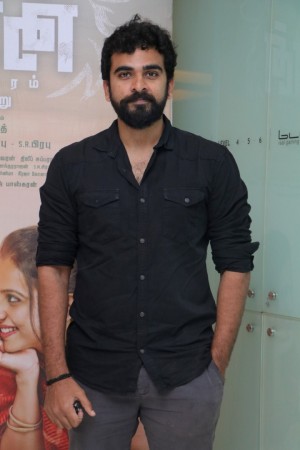 Suriya and Karthi at Theeran Adhigaram Ondru Celebrity Show