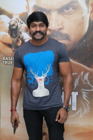 Suriya and Karthi at Theeran Adhigaram Ondru Celebrity Show