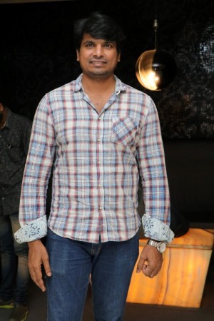 Suriya and Karthi at Theeran Adhigaram Ondru Celebrity Show