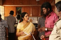 Kadhal Kasakkudhaiya (aka) Kadhal Kasakudhaiyaa