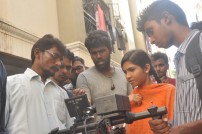 Kadhal Kasakkudhaiya (aka) Kadhal Kasakudhaiyaa