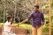 Kadhal Kasakkudhaiya (aka) Kadhal Kasakudhaiyaa