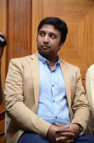 Meen Kuzhambum Mann Paanaiyum (aka) Meen Kuzhambum Mann Paanaiyum