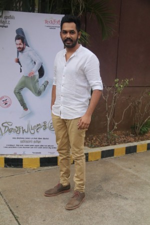 Meesaya Murukku (aka) Meesaiya Murukku