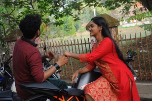 Naan Yaarendru Nee Sol (aka) Naan Yaar endru Nee Sol