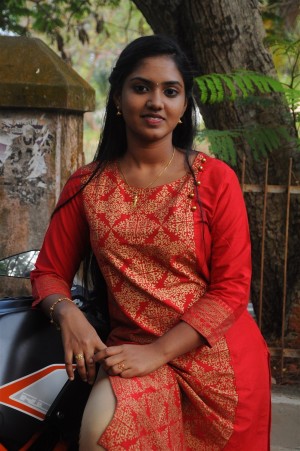 Naan Yaarendru Nee Sol (aka) Naan Yaar endru Nee Sol