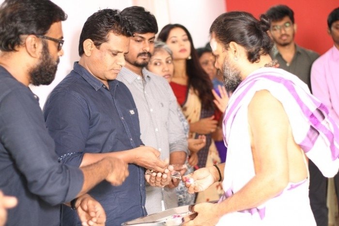 Pugazhendhi Enum Naan (aka) Pugazhenthi Enum Naan