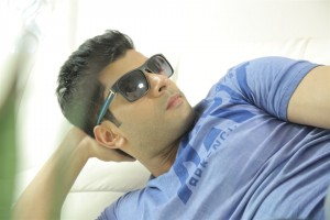 Rajavin Parvai Raniyin Pakkam (aka) Rajavin ParvaiRaniyinPakkam