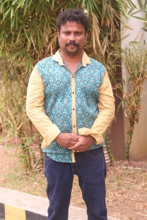 Rajavin Parvai Raniyin Pakkam (aka) Rajavin ParvaiRaniyinPakkam