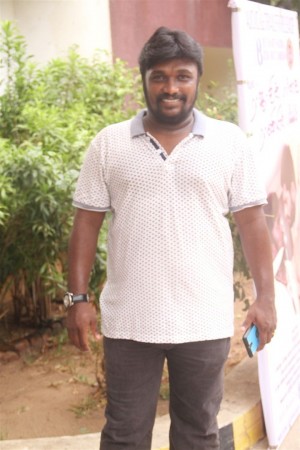 Rajavin Parvai Raniyin Pakkam (aka) Rajavin ParvaiRaniyinPakkam