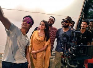 Sangili Bungili Kadhava Thorae (aka) Sangili Bungili Kathava Thora