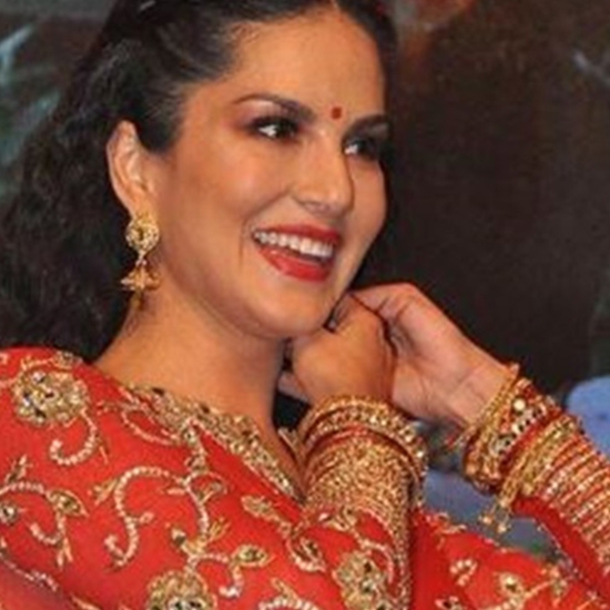 Sunny Leone - Sarnia, Ontario