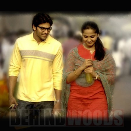 1. Arya - Anushka (Irandaam Ulagam)