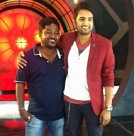 Vallavanukku Pullum Aayudham